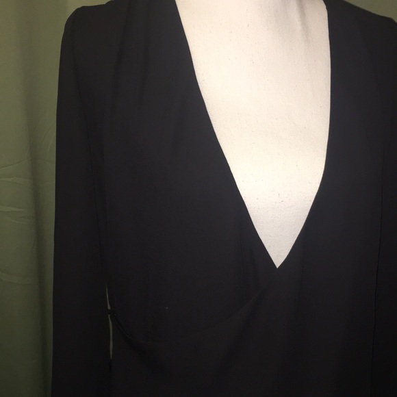 NWT - FOREVER 21 - Cross Body Top - Picture 2 of 4